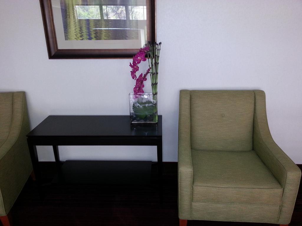 Hotel Downtown By Ihg