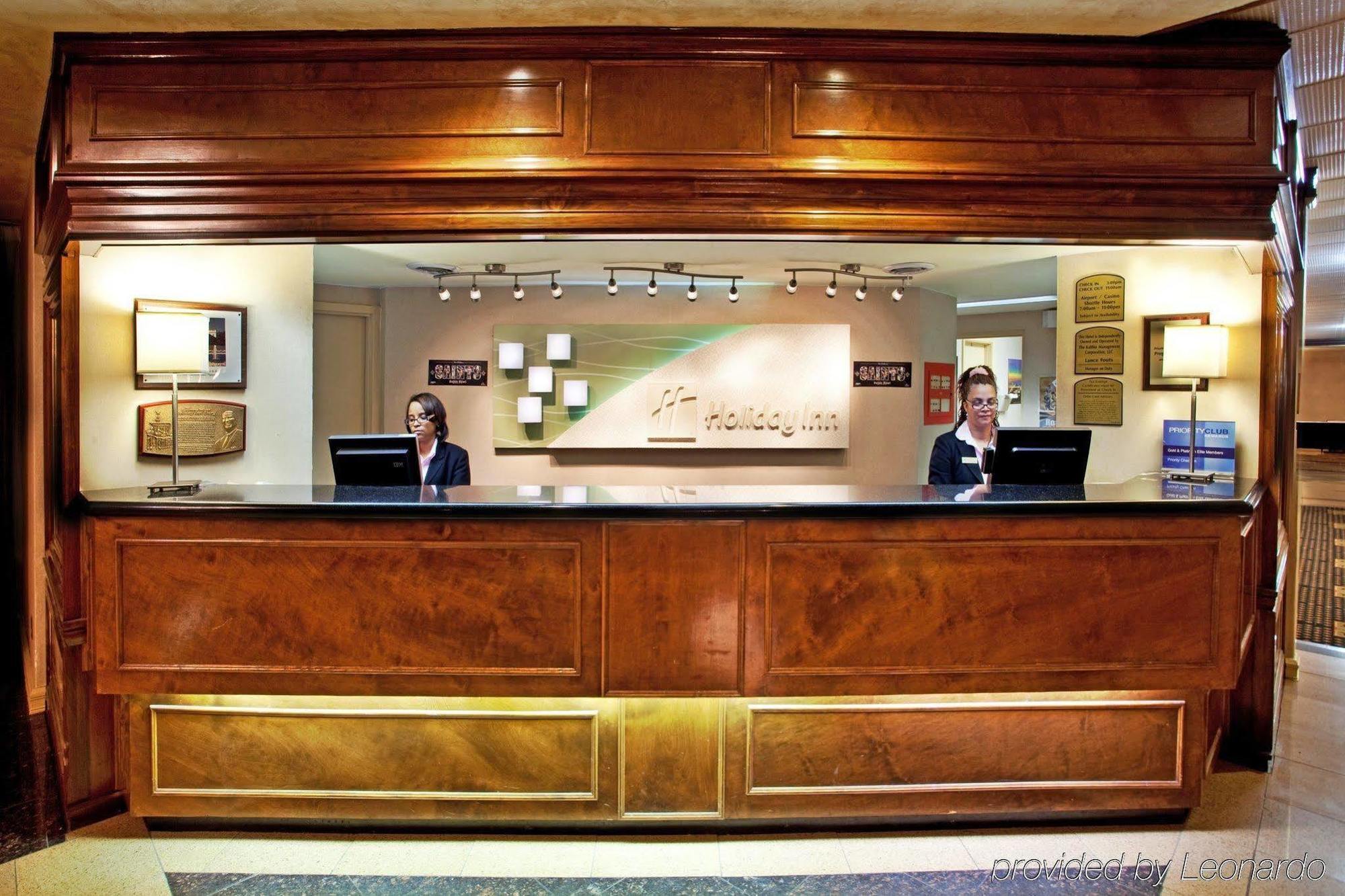 Hotel Downtown By Ihg 3*